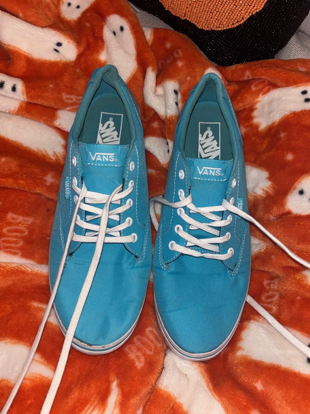 Vans Low Top Sneakers in Turquoise Blue and White